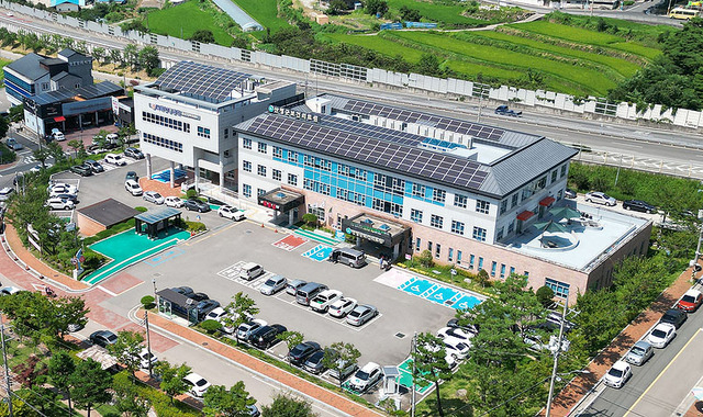 산청군보건의료원 전경.