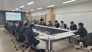 경남도, 로봇산업 기업 간담회 개최... "기업 애로 직접 듣고 정책에 반... - 뉴스 썸네일 이미지