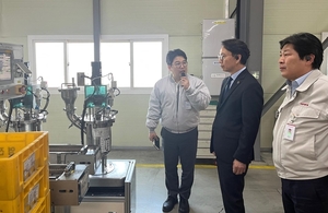 경남도, 제조 AI 혁신 현장행보 지속 AI 기업 방문해 자율형공장 전환 확... - 뉴스 썸네일 이미지